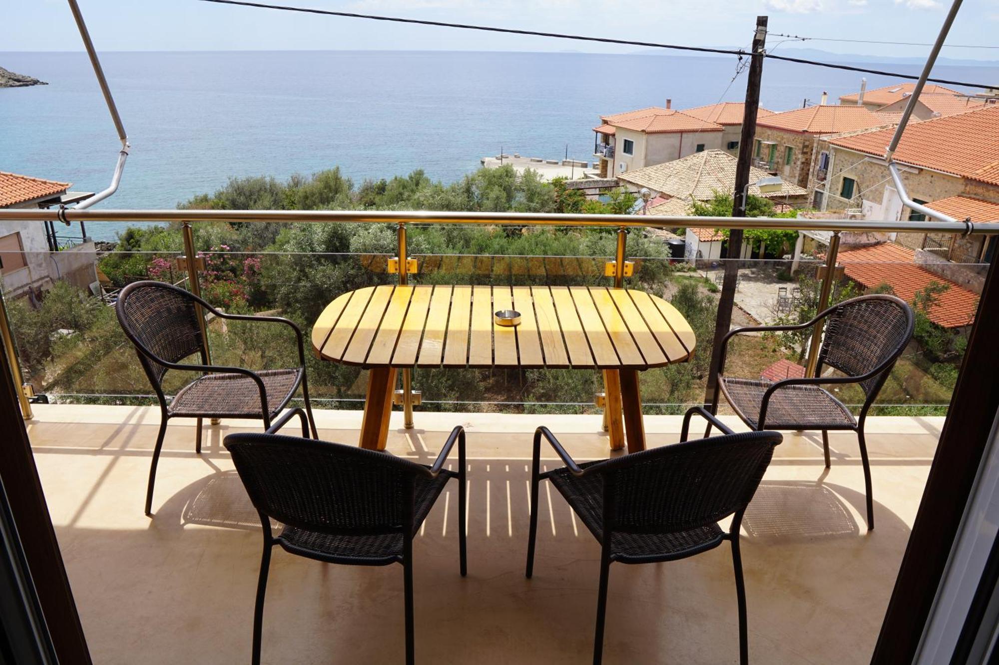 Sea And Sun Apartments 303 Ιδιωτικό Διαμέρισμα Kardamýli Eksteriør bilde